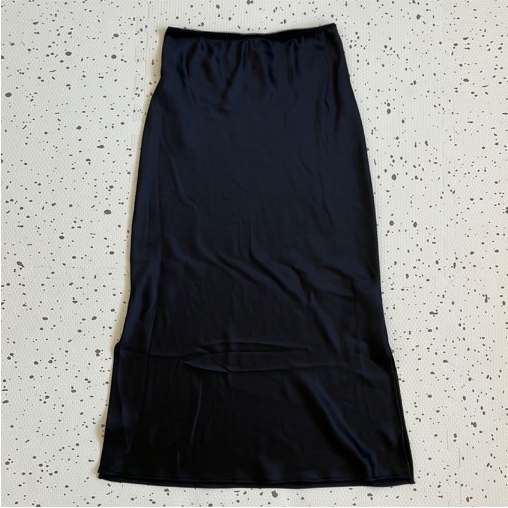 💘 TOPSHOP - LONG BLACK SLIP SKIRT WITH SIDE SLITS
